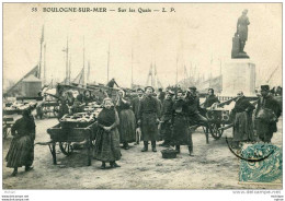 CPA  62 BOULOGNE SUR MER  SUR LES  QUAIS   BELLE ANIMATION    ANIMATION - Boulogne Sur Mer