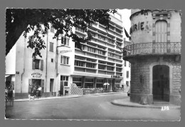 Le Boulou, Place De La Mairie (A17p68) - Autres & Non Classés