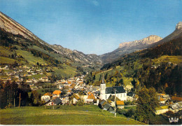 73 - Saint Pierre D'Entremont - Vue Sur Le Village - Au Fond, L'Alpe Et Le Mont Granier - Autres & Non Classés