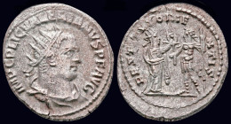 Valerian I AR Antoninianus The Orient Presenting Wreath To Emperor - La Crisi Militare (235 / 284)