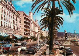 Automobiles - Nice - La Promenade Des Anglais - Hotel Royal - CPM - Etat Pli Visible - Voir Scans Recto-Verso - Passenger Cars