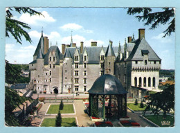 CP 37 - Langeais - Le Château Façade Intérieure - Langeais
