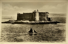 Delcampe - CPSM (Finistère). CARANTEC. Le Château Du Taureau - Carantec