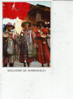 MAROC MARRAKECH  SOUVENIR SOUK TEINTURIER VENDEURS D EAU /87 - Other & Unclassified