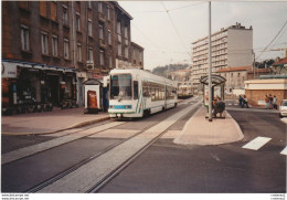 Photo Originale Tramway Tram Pour Solaure TWS De SAINT ETIENNE La Terrasse Le Colimaçon Le 9 Avril 1992 Cliché BAZIN - Treinen