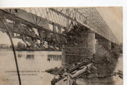 Catastrophe Des Ponts De Cé, Une Heure Après L'accident - Les Ponts De Ce