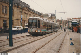 Photo Originale METRO De La RATP Ligne T1 Rame 105 Théâtre Gérard Philippe Le 21 Décembre 1992 - Trenes