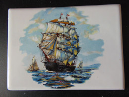 Carte En Céramique " Bateaux " - Cartoline Porcellana