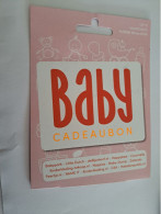 CADEAU   GIFT CARD  /  BABY CADEAUBON / GIRL   / CARD ON BLISTER - /  CARD   / NOT LOADED MINT CARD ** 16676 ** - Cartes Cadeaux