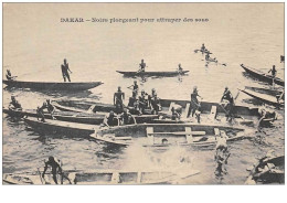 Senegal. N°47366 . Dakar . Noirs Plongeant Pour Attraper Des Sous - Sénégal