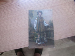 Russische Typen Eine Bauerin Aus Kleinrusland National Costumes Old Postcards - Russia