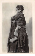 Egypte - N°70913 - Native Woman With Child - Personnes