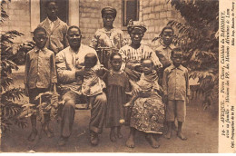 AFRIQUE - DAHOMEY - SAN27128 - Pierre Claver - Catéchisme Du DAHOMEY Avec Sa Famille - Dahome