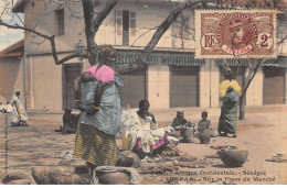 Sénégal - N°79492 - DAKAR - Sur La Place Du Marché - Senegal