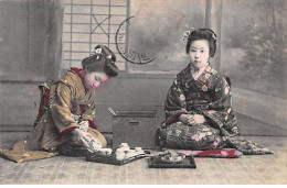 CHINE - SAN36367 - Cachet Tientsin - En L'état - Carte Japonaise - Geishas Buvant Du Thé - China