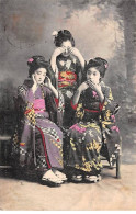 CHINE - SAN36355 - Cachet Tientsin - En L'état - Carte Japonaise - 3 Geishas Jouant Avec Leurs Mains - Cina