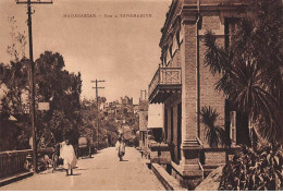 MADAGASCAR - SAN40923 - Rue à TANANARIVE - Madagaskar