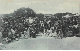 MADAGASCAR - SAN43044 - Groupe De Femmes Indigènes - Madagaskar