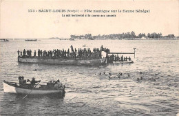 SENEGAL - SAN43053 - SAINT LOUIS - Fête Nautique Sur Le Fleuve Sénégal - Le Mât Horizontal Et La Course Aux Canards - Sénégal