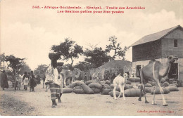 SENEGAL - SAN56376 - Afrique Occidentale - Traite Des Arachides - Les Graines Prêtes Pour être Pesées - Agriculture - Sénégal