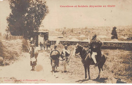 ETHIOPIE - SAN48214 - Cavaliers Et Soldats Abyssine Au Ghébi - Carte Postale Photo - Ethiopia