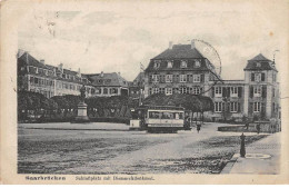 ALLEMAGNE - SAN63731 - Saarbrücken - SchloBplatz Mit Bismarckdenkmal - Tramway - Saarbruecken