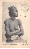 SENEGAL - SAN50066 - Femme De Saint Louis - Sénégal
