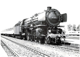 Locomotive Allemande - DB Dampflokomotive - Lok 001 202-1 - Chemin De Fer