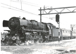 Locomotive Allemande - DB Dampflokomotive - Lok 01 062-7 - Chemin De Fer