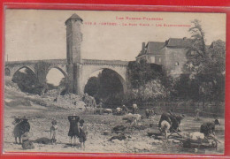 Carte Postale 64. Orthez Le Pont-Vieux  Les Blanchisseuses  Très Beau Plan - Orthez