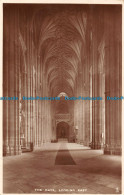 R096759 The Nave Looking East. Tuck. 1932 - Mundo