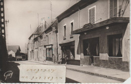 GRIGNY  - La Rue Pierre Brossolette En 1957 - Grigny