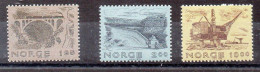 Noruega Serie Nº Yvert 758/60 ** - Nuovi