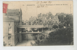 BIARRITZ - Le Casino Municipal Et L'Hôtel De Russie - Biarritz