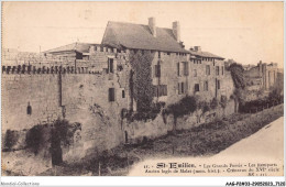 AAGP2-33-0149- SAINT-EMILION - Les Grands Fosses - Les Remparts - Ancien Logis De Malet - Creneaux Du XVI Siecle - Saint-Emilion