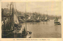 14 - Trouville - Le Bassin - Animée - Barques De Peche - CPA - Oblitération Ronde De 1933 - Voir Scans Recto-Verso - Trouville
