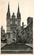 49 - Angers - La Cathédrale Et La Montée Saint Maurice - CPA - Voir Scans Recto-Verso - Angers