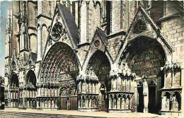 18 - Bourges - La Cathédrale Saint Etienne - Les Cinq Portails - CPM - Voir Scans Recto-Verso - Bourges