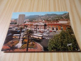Toulon (83).Place De L'Europe - La Gare - Carte Animée. - Toulon