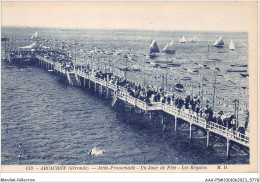 AAXP5-33-0455 - ARCACHON - JetéE-Promenade - Un Jour De Fête - Les RéGates - Arcachon