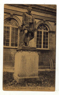 Cpa N° 214 CAEN L'Université La Statue De Malherbe - Caen