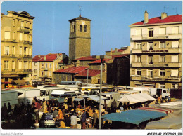 ADJP11-42-0995 - CHAZELLES-SUR-LYON - Place Poterne Un Jour De Marché - Other & Unclassified