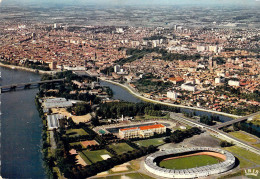 31 - Toulouse - Vue Du Ciel - Le Stadium, La Piscine Et La Ville - Toulouse