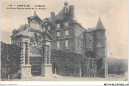 AEZP3-38-0258 - DAUPHINE - VIZILLE - La Porte Monumentale Et Le Chateau - Vizille