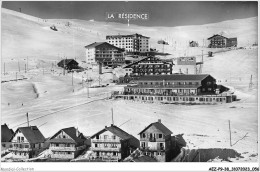 AEZP9-38-0768 - BOURG D'OISANS - L'alpe D'huez - Hôtel La Résidence Et Une Vue D'ensemble De La Plateforme Supérieure  - Bourg-d'Oisans