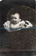 R097463 Little Child. Basket. Old Photography. The Star Series. G. D. And D. 190 - World