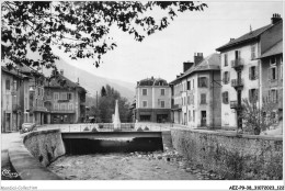 AEZP9-38-0801 - PONTCHARA - Place Du March - Pont Sur Le Bréda  - Pontcharra
