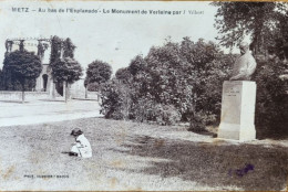 Metz - En Bas De L'Esplanade - Monument De Verlaine Par J. Vilbert - Metz