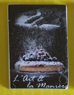 Fève Clamecy  -   L' Art Et La Manière - Sucre Glace  - Pâtisserie Gâteau - Personnages