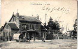 60. OISE - FORMERIE. Attelage Devant La Gare. - Formerie
